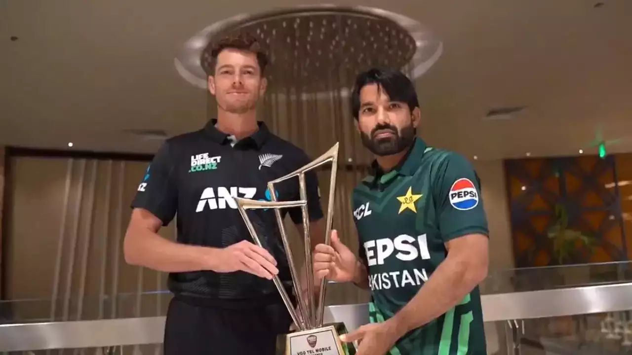 New Zealand Defeats Pakistan in Tri-Series Final